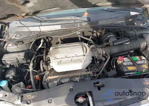 2004 Honda Odyssey Ex from USA, damaged, VIN 5FNRL188X4B117400